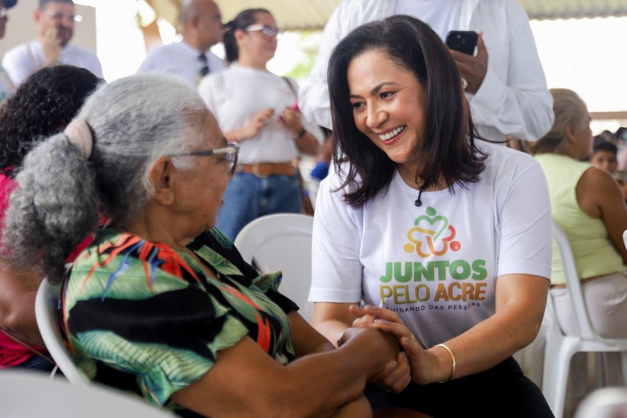 Mailza participa do Juntos Pelo Acre no Tancredo Neves e destaca oferta de serviços e Feirão do Emprego